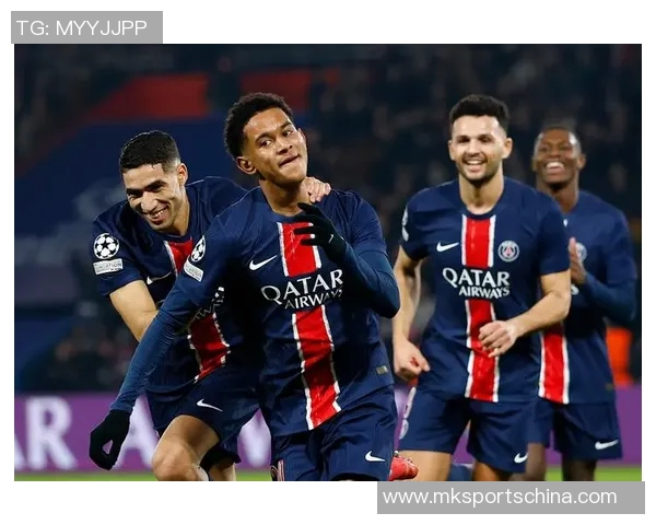 英超赛场惊现冷门里昂力克巴黎圣日耳曼精彩瞬间回顾