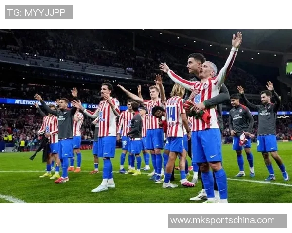 西甲精彩对决那不勒斯6-2大胜莱比锡帽子戏法点燃全场激情